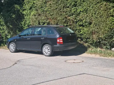 Używany Skoda Fabia 75 KM (55 kW) 2006 Czarny Kombi
