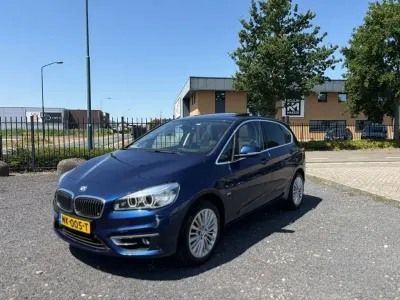 Gebraucht BMW 218 Executive 136 PS (100 kW) 2017 Blau Kombi
