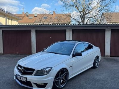 Mercedes C63 AMG