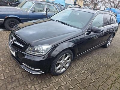 Schwarz Gebraucht 2014 Mercedes C220 Edition Kombi | 12.999 € (Guter Preis)