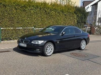 Gebraucht BMW 330 245 PS (180 kW) 2013 Schwarz Coupé