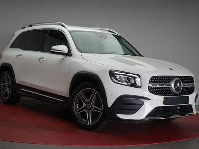 Mercedes GLB220