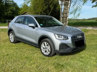 Używany Audi Q2 150 KM (110 kW) 2024 Srebrny SUV