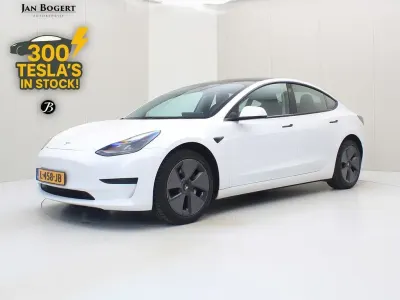 Gebraucht Tesla Model 3 Standard Range 225 kW (306 PS) 2021 Weiß Limousine