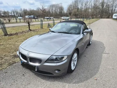 Gebraucht BMW Z4 Sport Line 170 PS (125 kW) 2005 Grau Cabrio