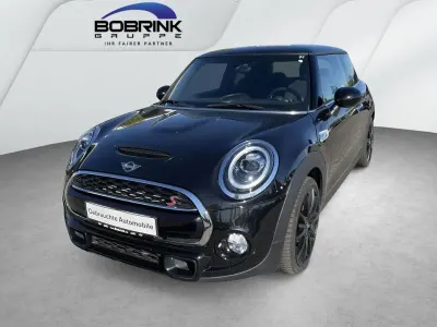 Gebraucht Mini Cooper S Chili 192 PS (141 kW) 2019 Schwarz Kleinwagen