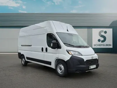 Gebraucht Toyota Proace 140 PS (102 kW) 2024 Icy white Van / Kleinbus