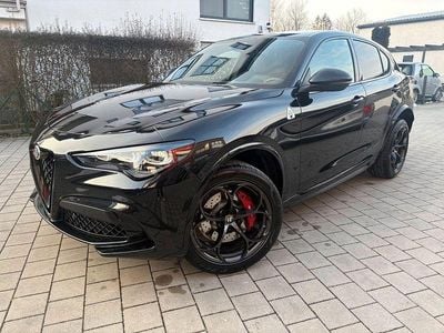 Neu Alfa Romeo Stelvio Quadrifoglio 519 PS (381 kW) 2026 Schwarz SUV