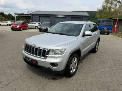 Gebraucht Jeep Grand Cherokee Laredo 190 PS (139 kW) 2013 Bright silver metallic SUV