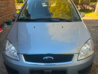 Second-hand Ford Focus 109 CP (80 kW) 2004 Hatchback