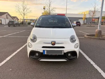 Gebraucht Abarth 595 Turismo 165 PS (121 kW) 2016 Weiß Kleinwagen