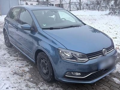 Blau Gebraucht 2015 VW Polo Kleinwagen | 6.100 € (Guter Preis)