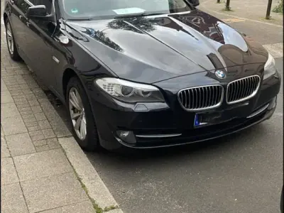 Gebraucht BMW 520 184 PS (135 kW) 2011 Schwarz Limousine