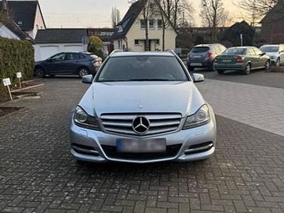 Gebraucht Mercedes C220 179 PS (131 kW) 2012 Silber Kombi