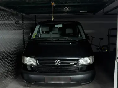 Gebraucht VW T4 102 PS (75 kW) 2002 Schwarz Van