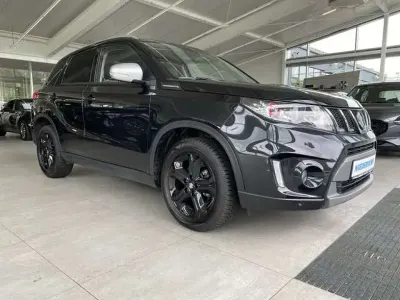 Gebraucht Suzuki Vitara 140 PS (102 kW) 2018 Schwarz SUV