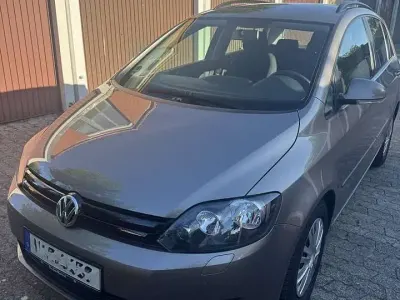 Gebraucht VW Golf Plus Cross Trendline 105 PS (77 kW) 2012 Braun Limousine