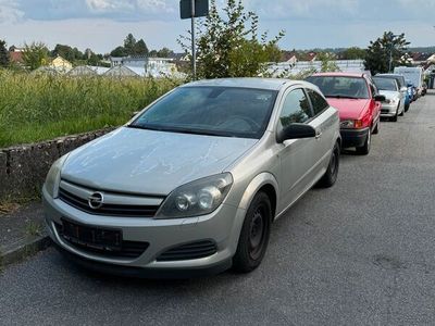 Opel Astra GTC