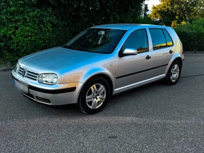 Gebraucht VW Golf IV Individual 75 PS (55 kW) 2002 Silber Kleinwagen