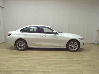 Usata BMW 330e Sport Line 292 CV (214 kW) 2022 Bianco Berlina