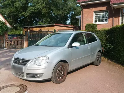 Gebraucht VW Polo 60 PS (44 kW) 2009 Silber Kleinwagen