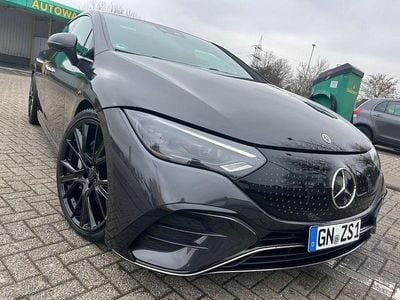 Grau Gebraucht 2024 Mercedes EQE300 AMG Limousine | 44.990 € (Guter Preis)