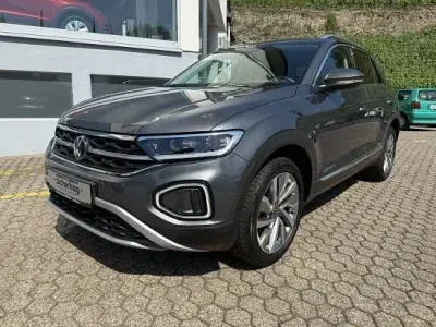 Gebraucht VW T-Roc Style 150 PS (110 kW) 2023 Grau SUV