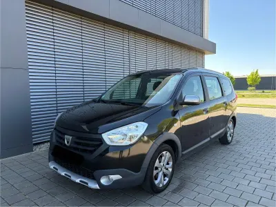 Używany Dacia Lodgy Stepway 107 KM (78 kW) 2015 Czarny Minivan