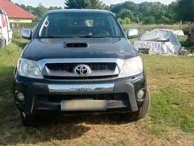 Gebraucht Toyota HiLux SR 171 PS (125 kW) 2011 Schwarz Pickup