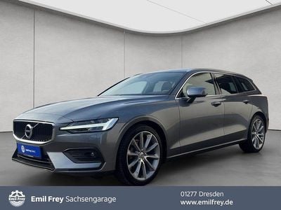 Gebraucht Volvo V60 Momentum 150 PS (110 kW) 2020 Grau Kombi