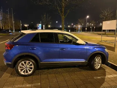 Usata VW T-Roc Style 110 CV (80 kW) 2024 Blu SUV