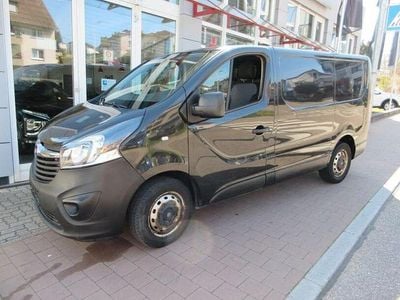 Begagnad Opel Vivaro 125 HK (91 kW) 2018 Svart Minibuss