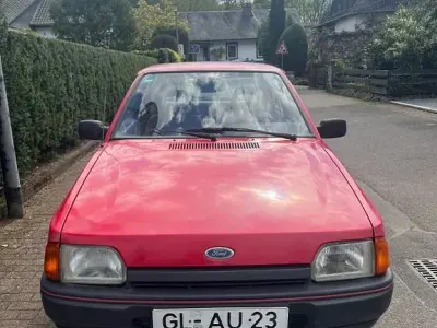Gebraucht Ford Escort 60 PS (44 kW) 1988 Rot Limousine