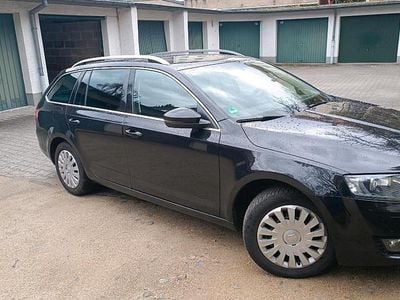 Gebraucht Skoda Octavia Elegance 140 PS (102 kW) 2015 Schwarz Kleinwagen