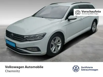 Używany VW Passat Business 200 KM (147 kW) 2023 Biały Kombi