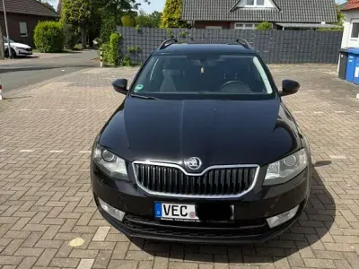 Usata Skoda Octavia Ambition 150 CV (110 kW) 2015 Nero Station wagon