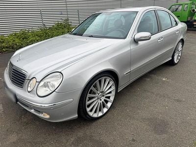 Usata Mercedes E350 Avantgarde 272 CV (200 kW) 2005 Grigio Berlina