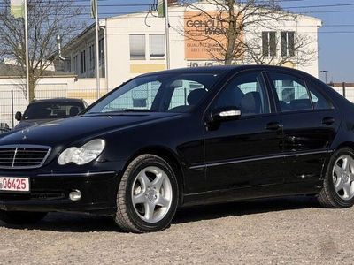 Obsidianschwarz metalliclack Gebraucht 2003 Mercedes C180 Limousine | 5.890 € (Teuer)