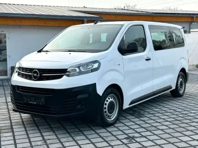 Gebraucht Opel Vivaro 120 PS (88 kW) 2021 White jade Van / Kleinbus