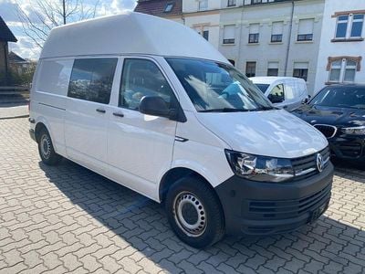 Gebraucht VW Transporter Basis 150 PS (110 kW) 2018 Candyweiss Van