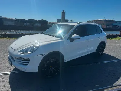 Gebraucht Porsche Cayenne 245 PS (180 kW) 2013 Weiß SUV