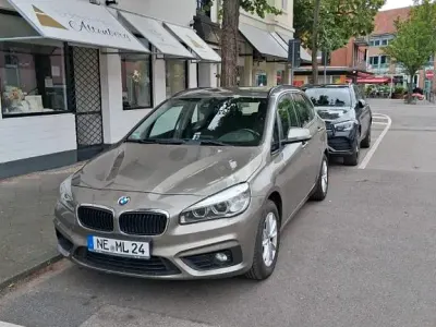 Gebraucht BMW 218 Active Tourer 136 PS (100 kW) 2014 Grau Van / Kleinbus