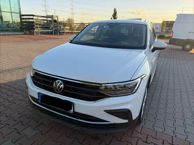 Gebraucht VW Tiguan Active 122 PS (89 kW) 2021 Weiß SUV