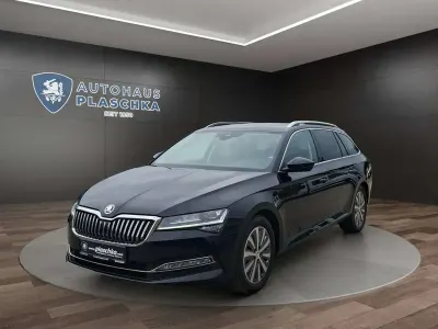 Gebraucht Skoda Superb Style 200 PS (147 kW) 2022 Schwarzmagic perleffekt Kombi