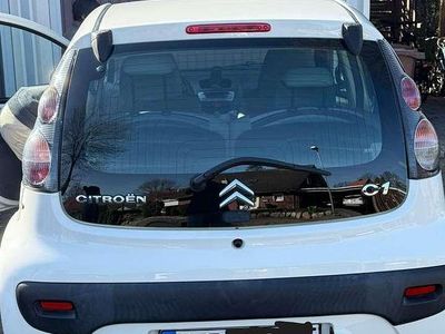 Gebraucht Citroën C1 SELECTION 68 PS (50 kW) 2012 Weiß Kleinwagen