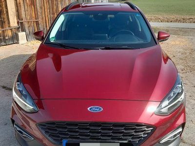 Gebraucht Ford Focus Active 150 PS (110 kW) 2020 Rot Limousine
