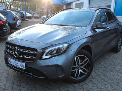 Gebraucht Mercedes GLA250 211 PS (155 kW) 2018 Grau SUV