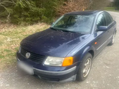 Brugt VW Passat 101 HK (74 kW) 1997 Blå Sedan