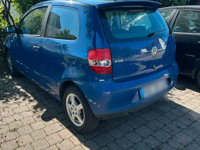 Gebraucht VW Fox 66 PS (48 kW) 2010 Blau Kleinwagen