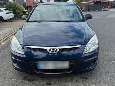 Gebraucht Hyundai i30 116 PS (85 kW) 2008 Blau Limousine